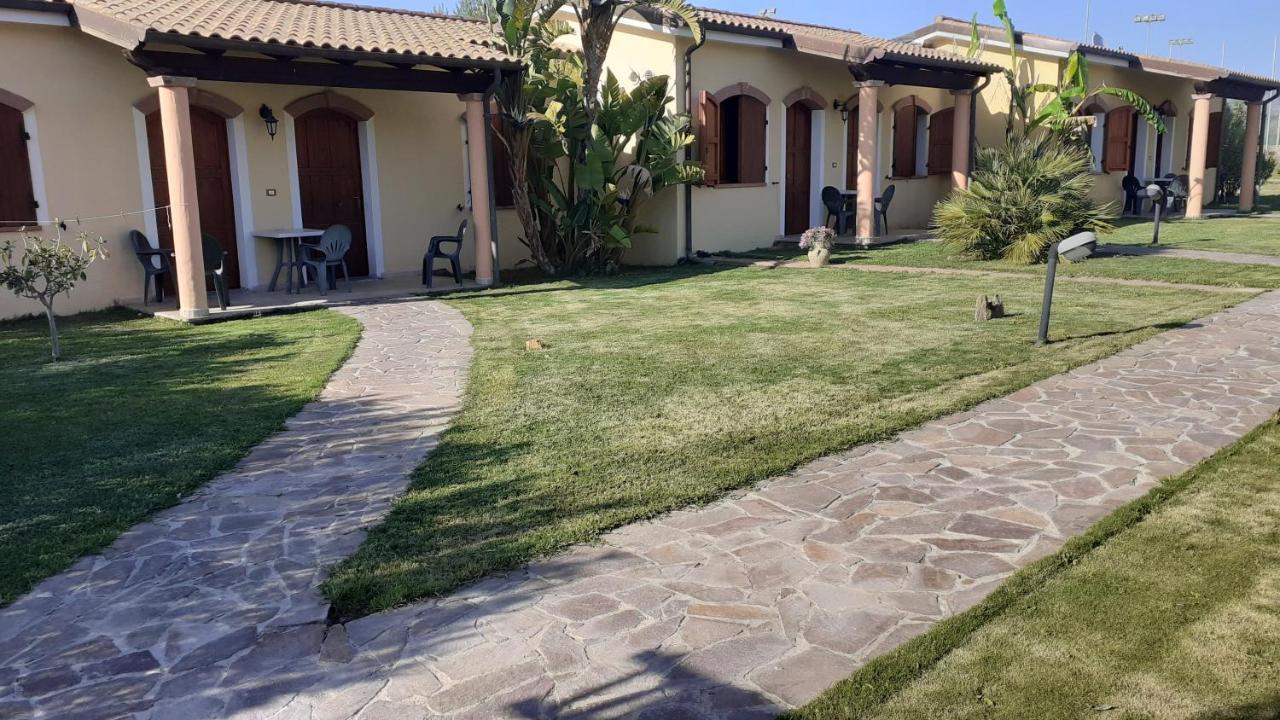 Hotel Perda Rubia San Giovanni Suèrgiu エクステリア 写真
