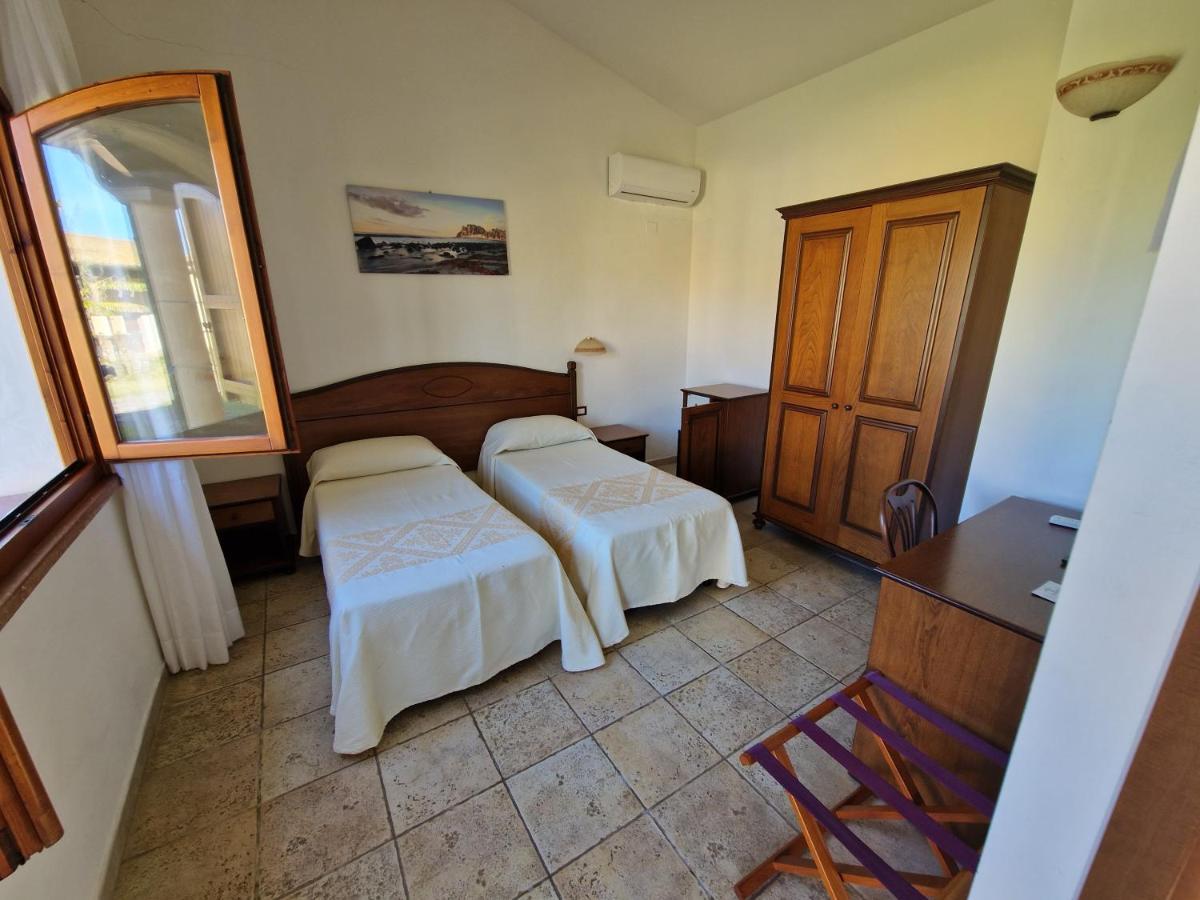 Hotel Perda Rubia San Giovanni Suèrgiu エクステリア 写真