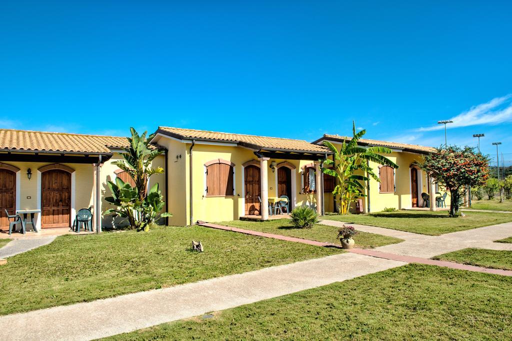 Hotel Perda Rubia San Giovanni Suèrgiu エクステリア 写真