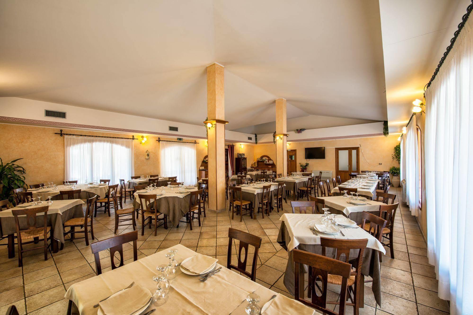Hotel Perda Rubia San Giovanni Suèrgiu エクステリア 写真